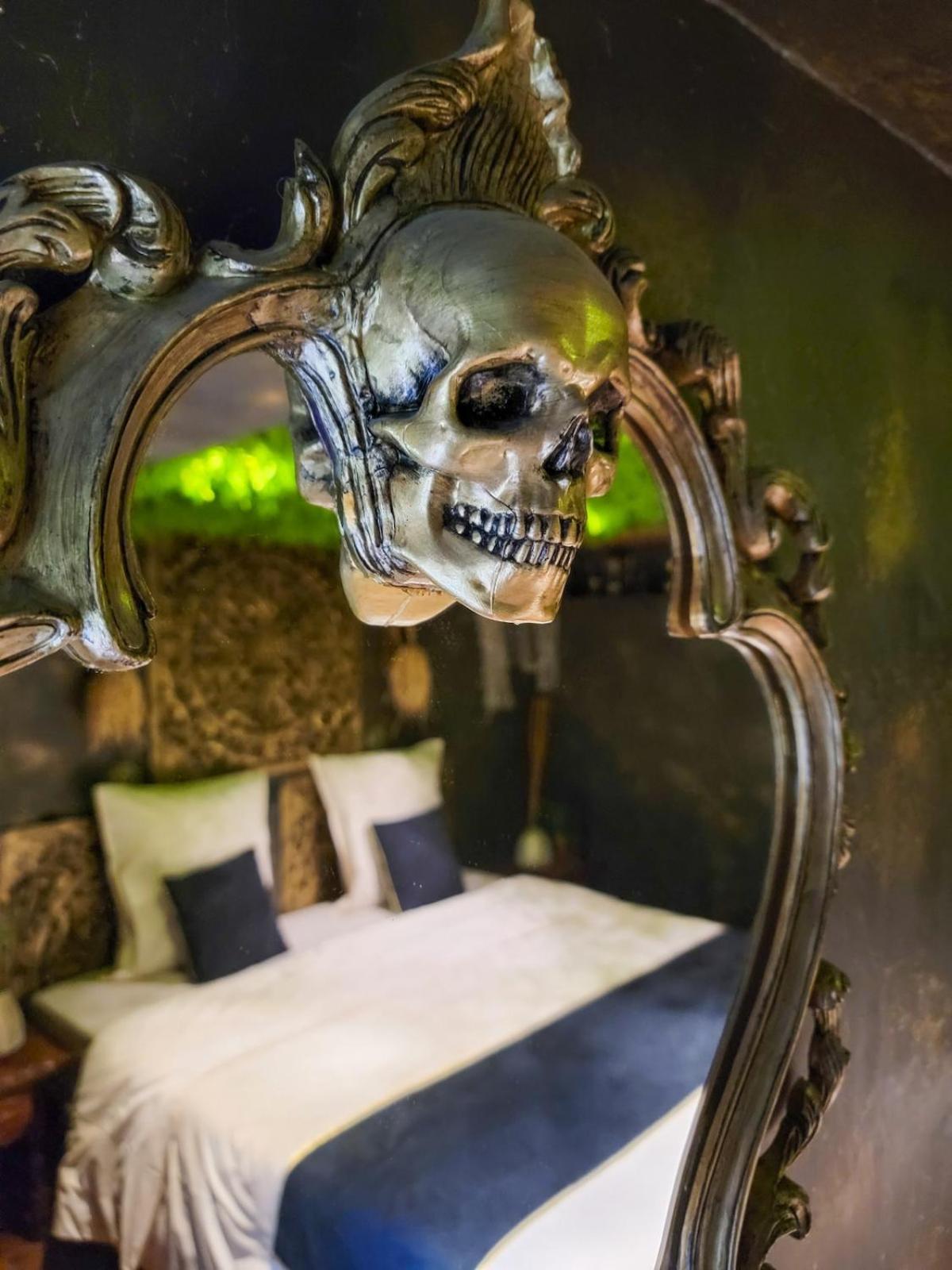 Le Repaire Des Pirates Logement Magique Sainte-Croix-en-Plaine Extérieur photo